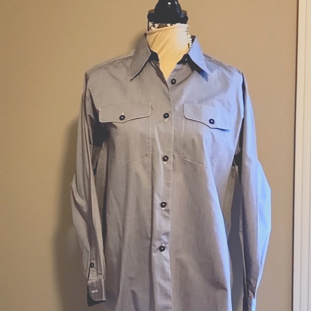 Liz Claiborne Petite size 8 blue shirt